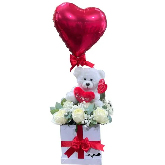 caja white con rosas peluche y globo te amo